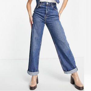 Topshop One Oversized Mom Jeans in Mid Blue - Size W28 L32